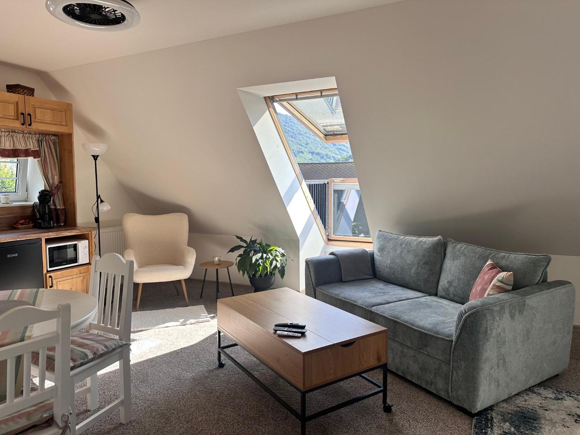 Apartmany Hanicka Хейнице Екстериор снимка